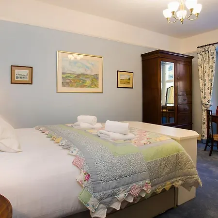 Ferienhaus Chateau Sleeps 12 With Wifi